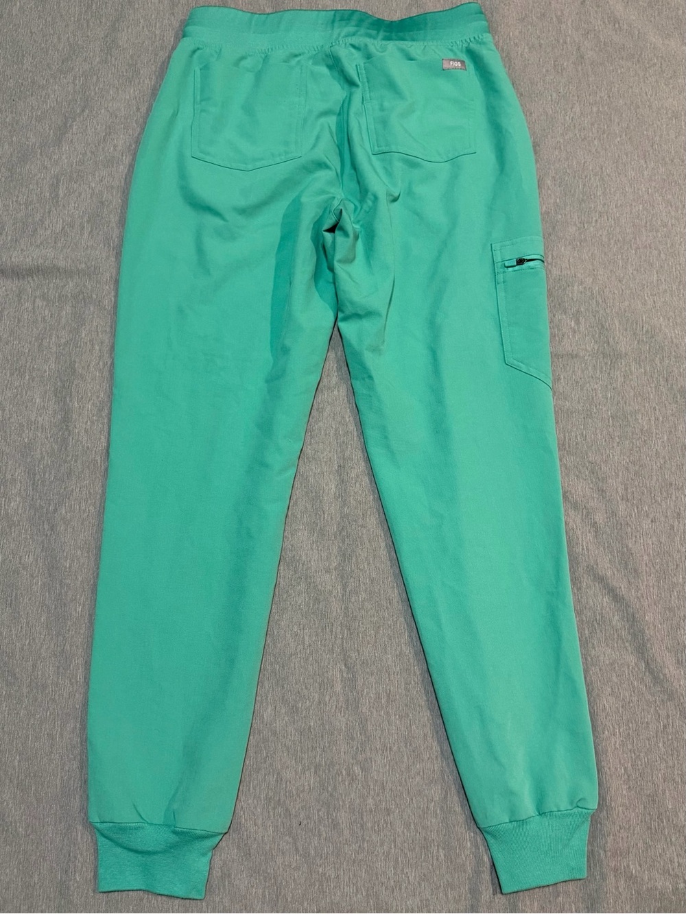 FIGS Rafaela Oversized Scrub Top & Zamora Jogger Set Small Teal Green - Picture 7 of 10